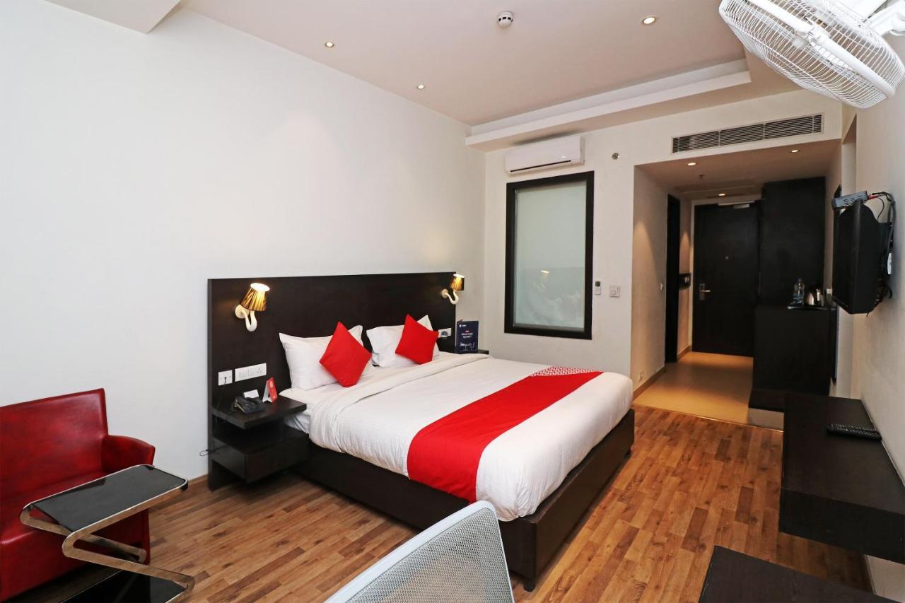 Capital O 19296 Joy Inn & Suites Bhiwadi Eksteriør billede