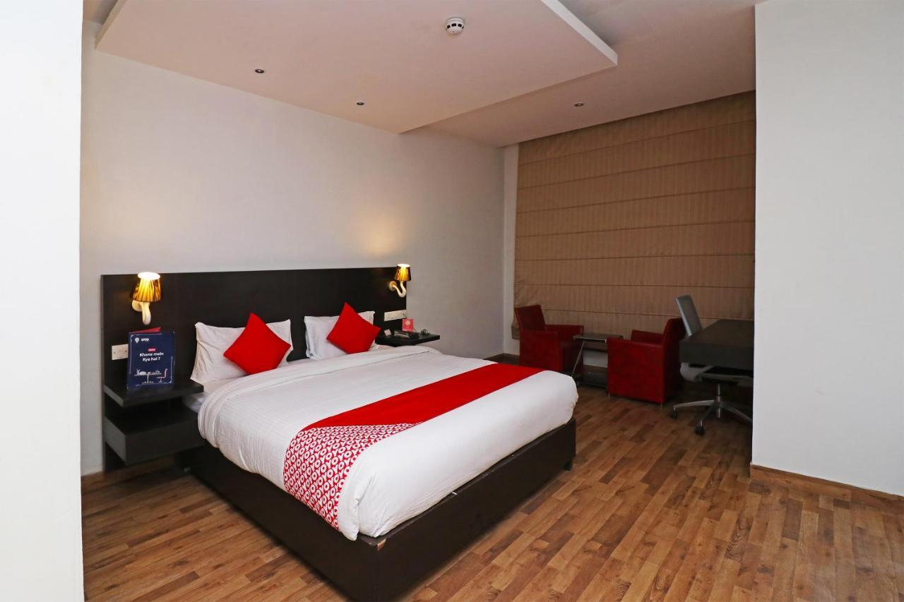 Capital O 19296 Joy Inn & Suites Bhiwadi Eksteriør billede