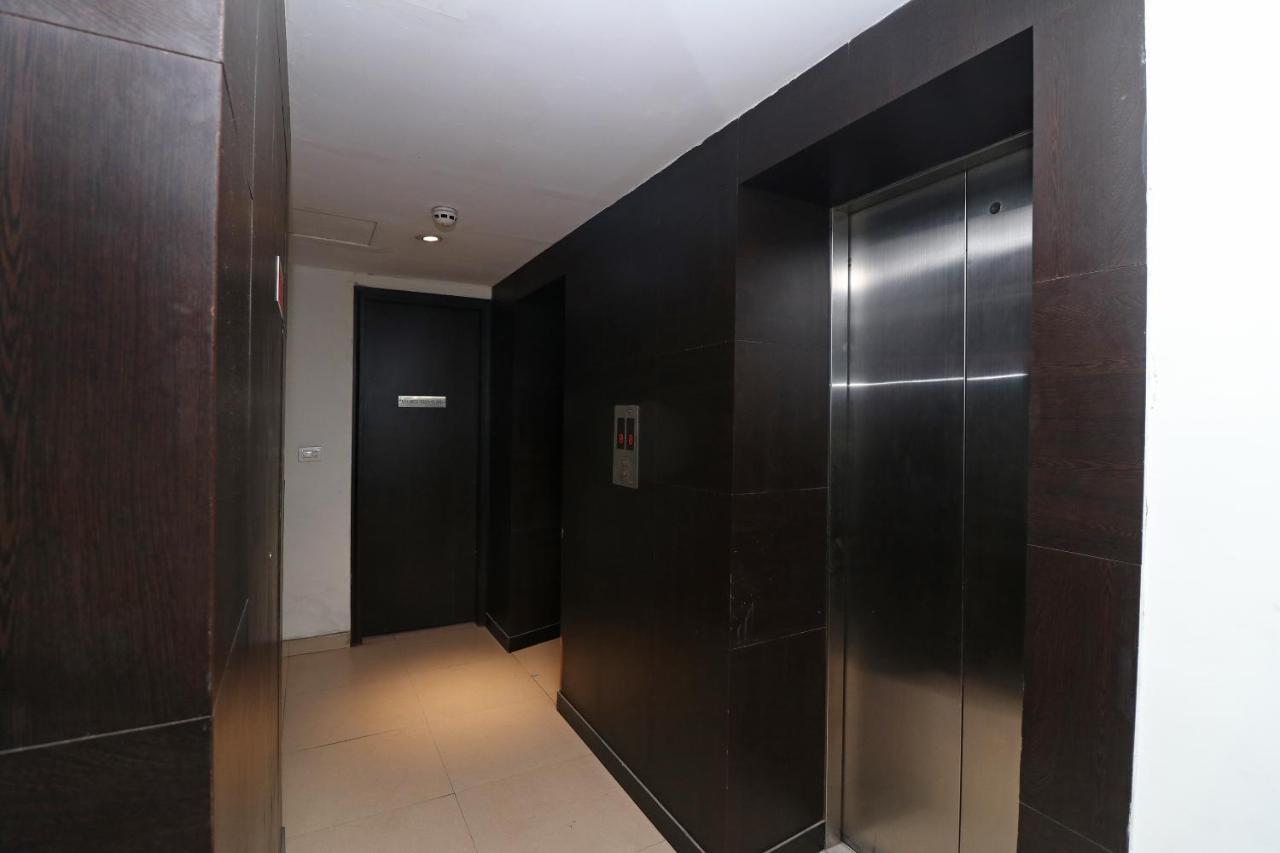Capital O 19296 Joy Inn & Suites Bhiwadi Eksteriør billede