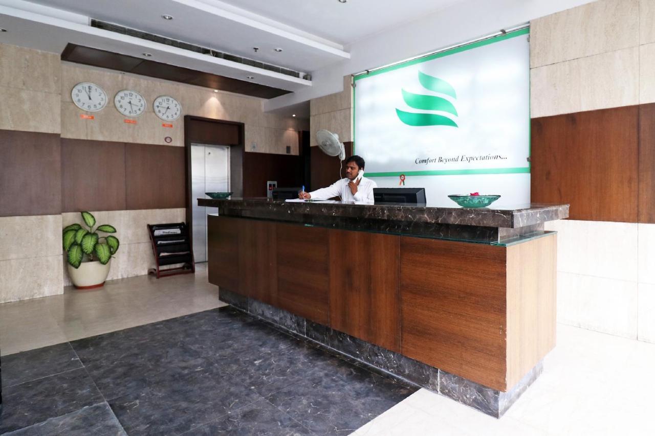 Capital O 19296 Joy Inn & Suites Bhiwadi Eksteriør billede